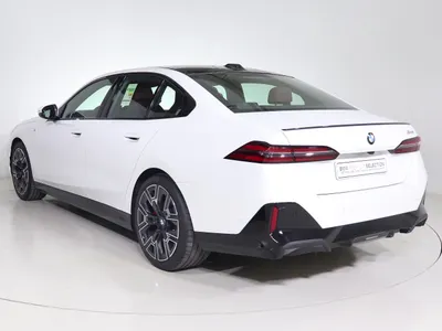 2026 BMW 5 Series 520i Mkit