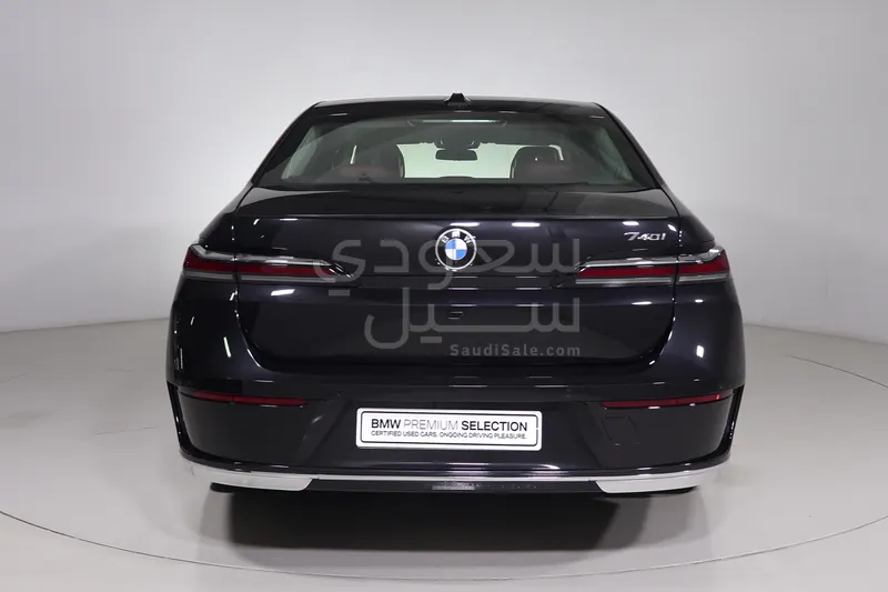 2026 BMW 7 Series 735i