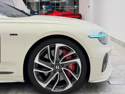 2025 بنتلي كونتيننتل جي تي الاصدار الاول