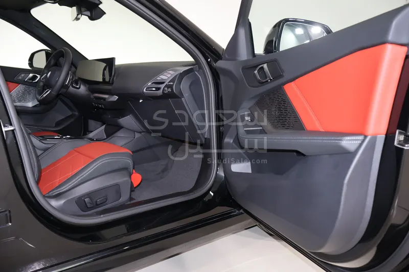 2025 BMW 1 Series 118i