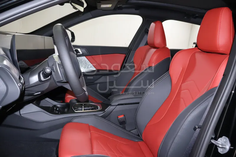 2025 BMW 1 Series 118i