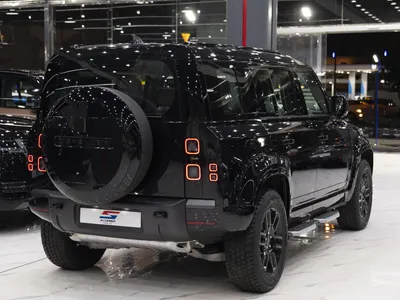 2026 Land Rover Defender SE