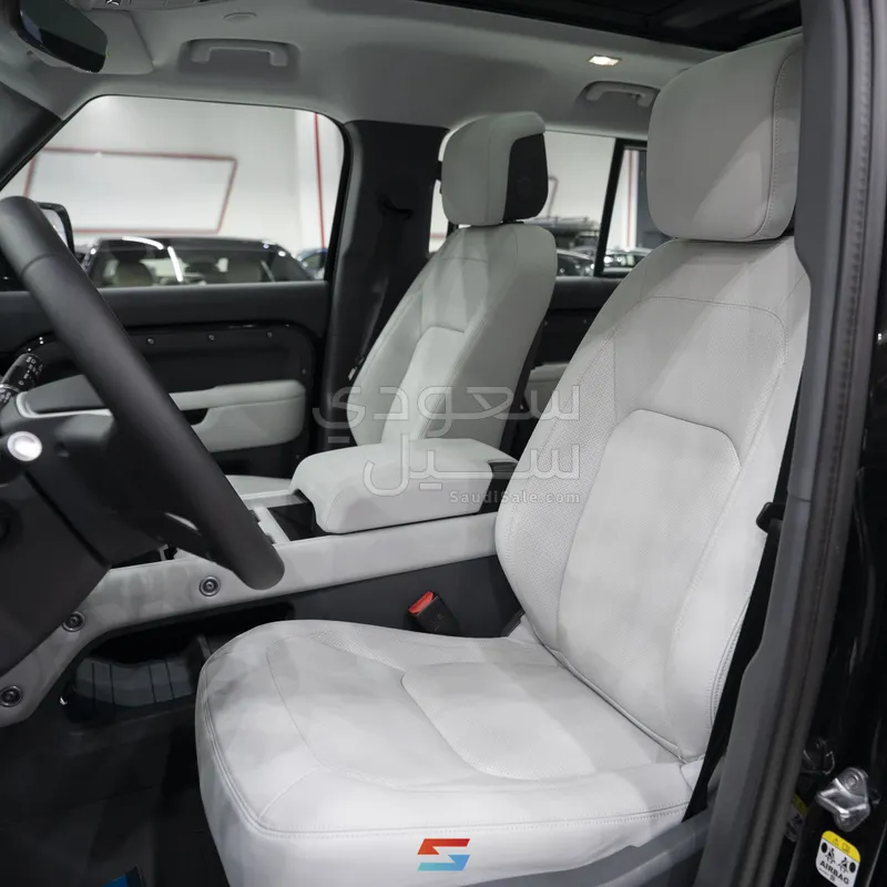 2026 Land Rover Defender X dynamic