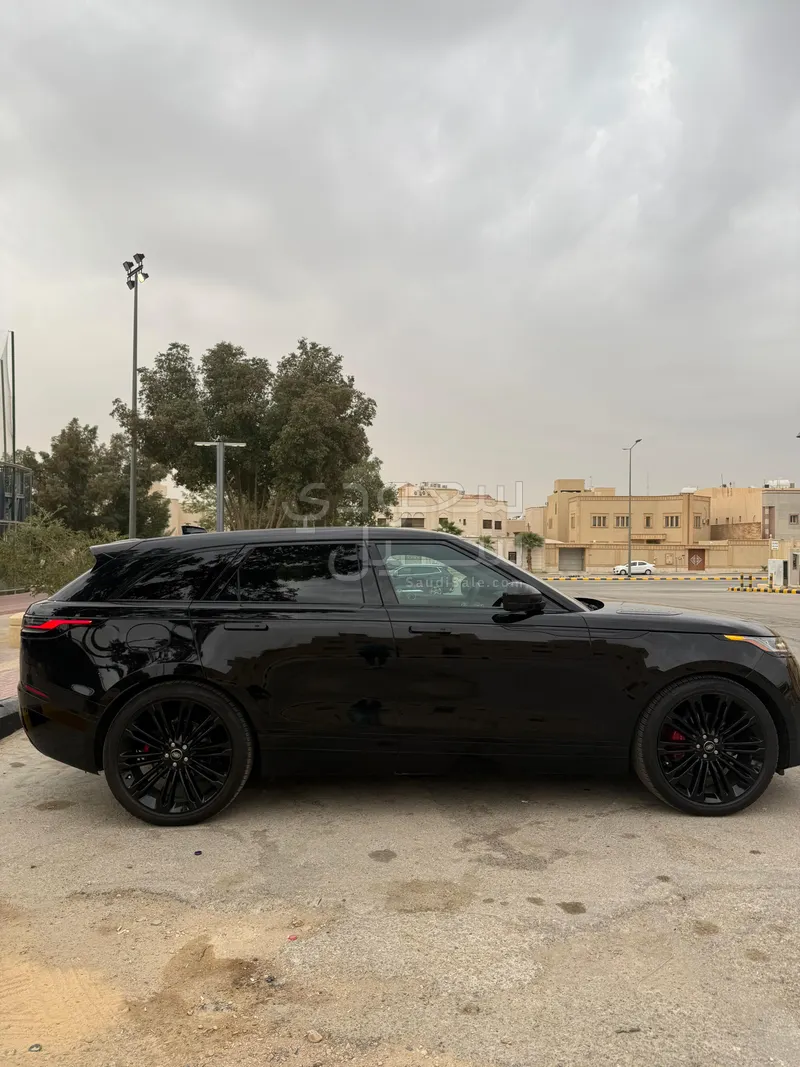 2024 Land Rover Range Rover Velar SE