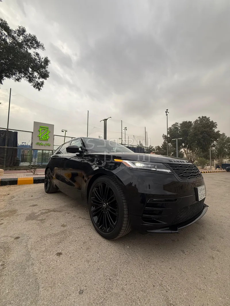 2024 Land Rover Range Rover Velar SE
