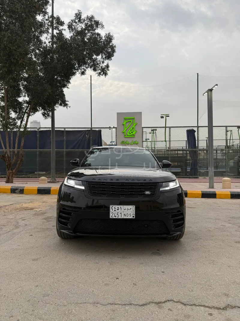 2024 Land Rover Range Rover Velar SE