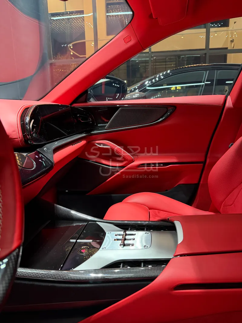 2024 فيراري بوروسانجوي