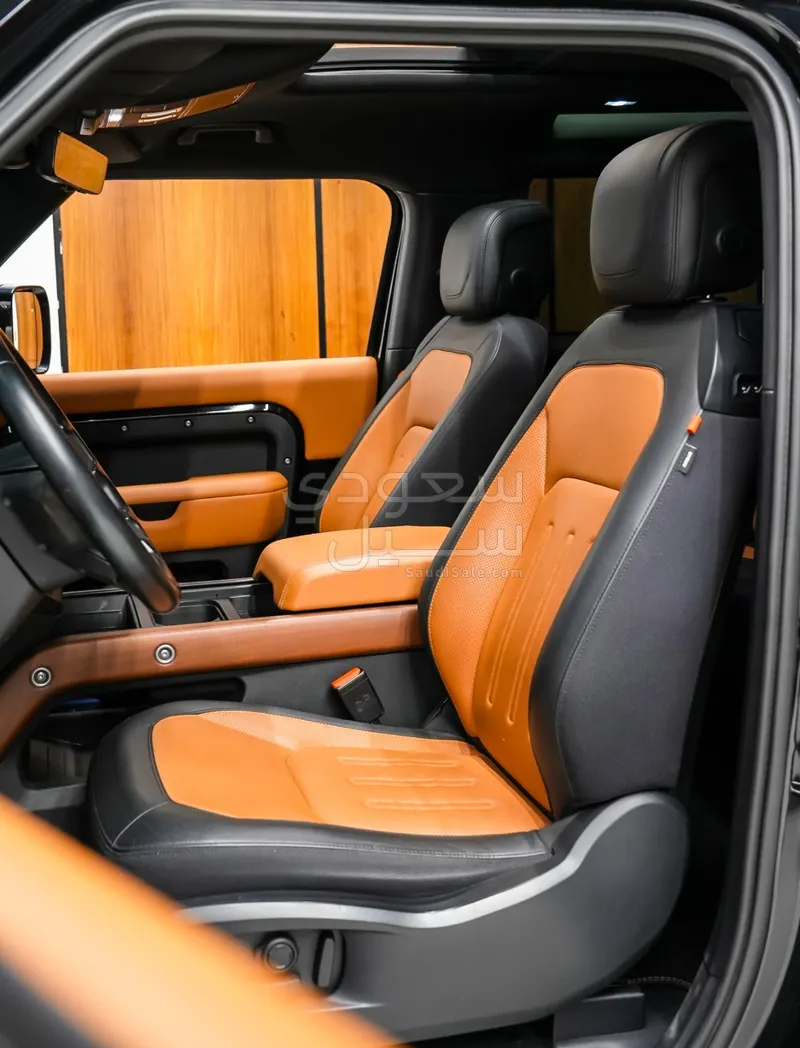 2022 لاند روفر ديفيندر اكس