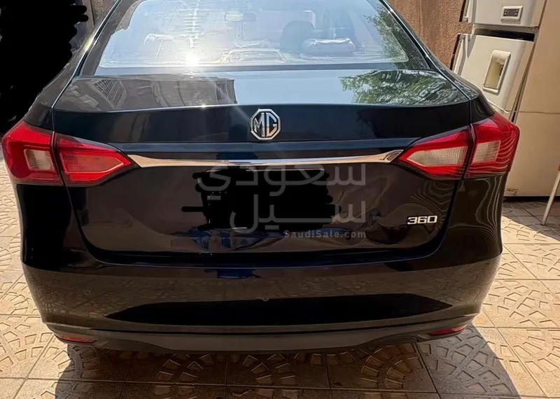 2018 MG 360