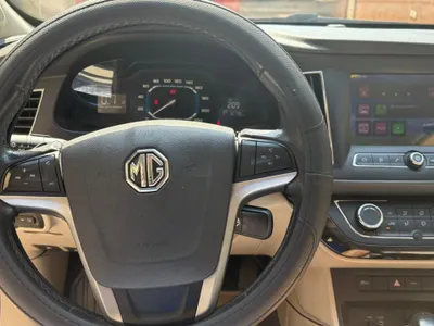 2018 MG 360
