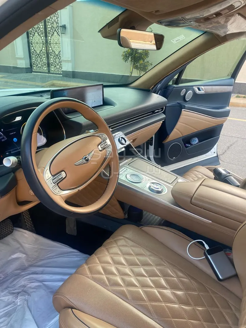 2021 جينيسيس جي في 80