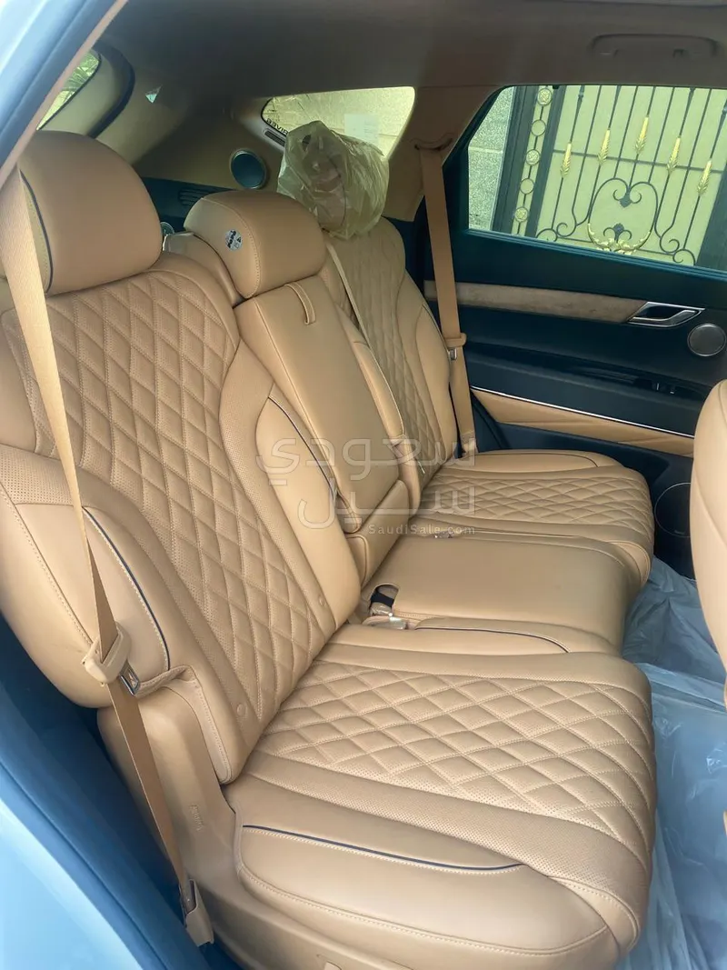 2021 جينيسيس جي في 80