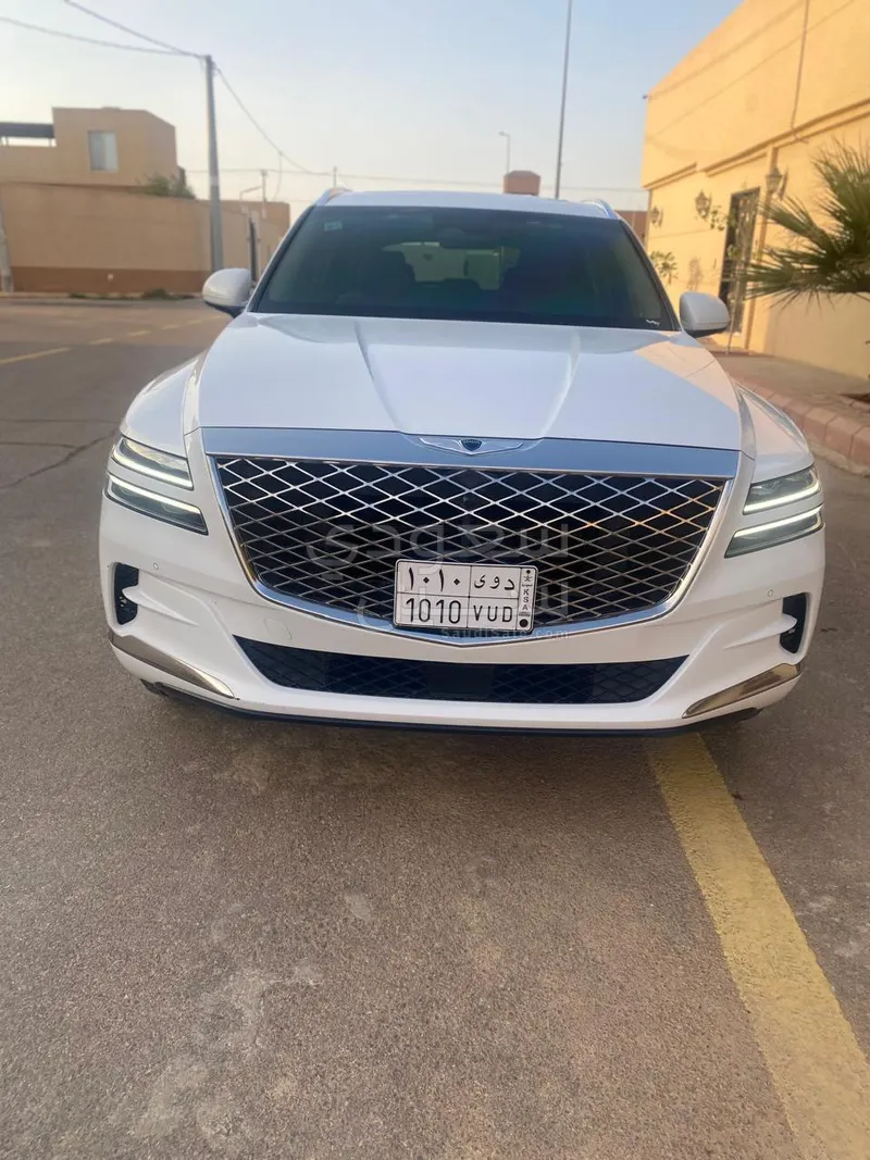 2021 جينيسيس جي في 80