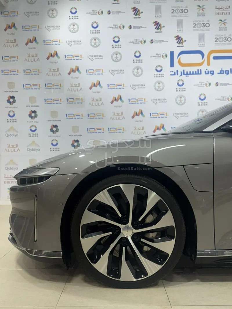 2024 لوسيد جراند تورينج