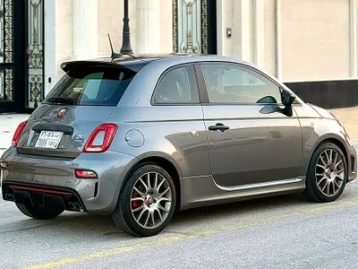 2023 فيات ابارث 695 توريزمو