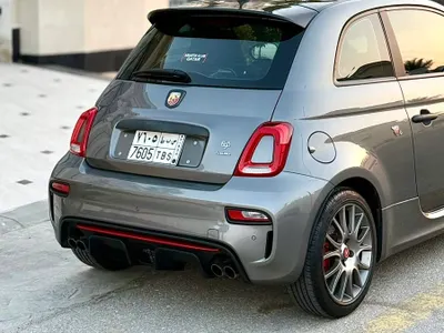 2023 فيات ابارث 695 توريزمو