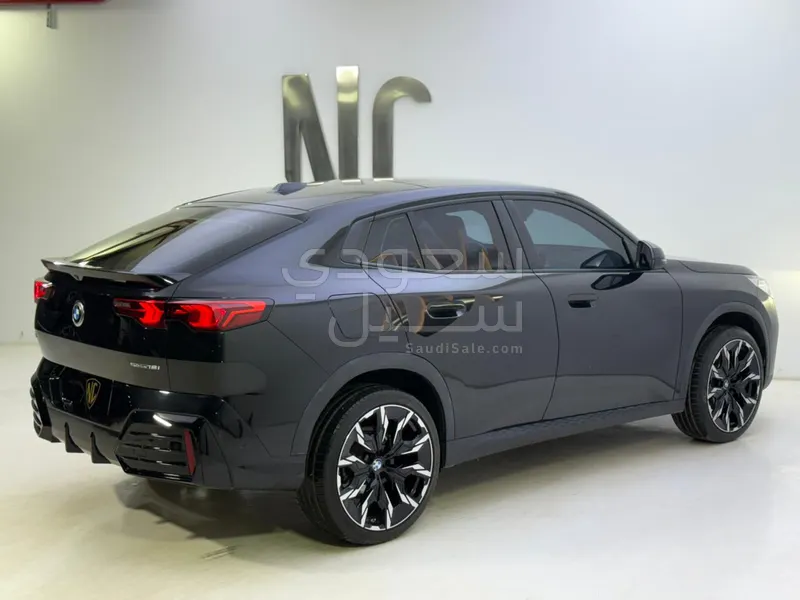 2025 بي ام دبليو الفئة اكس 2