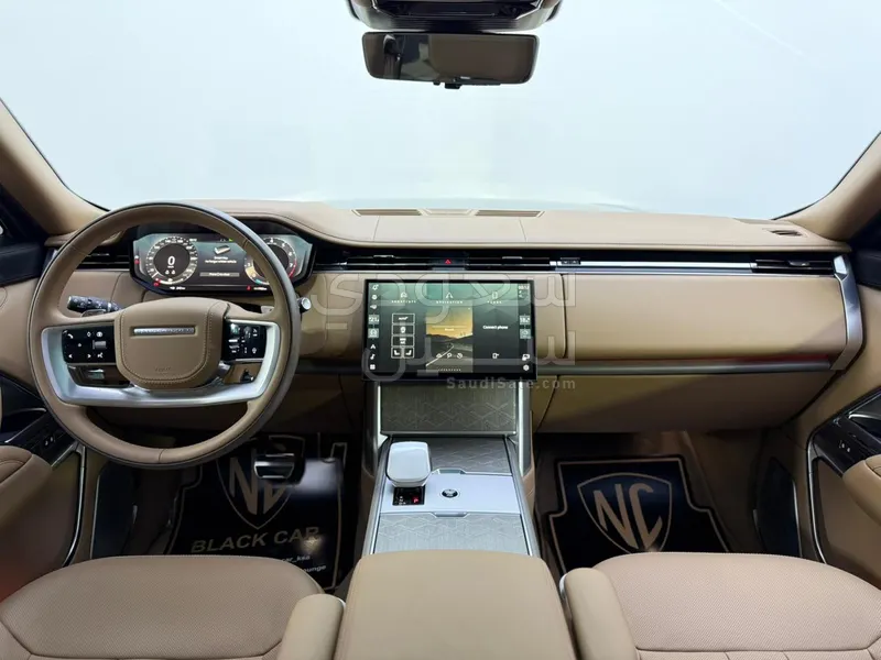 2025 لاند روفر رينج روفر اس في اوتوبيوغرافي