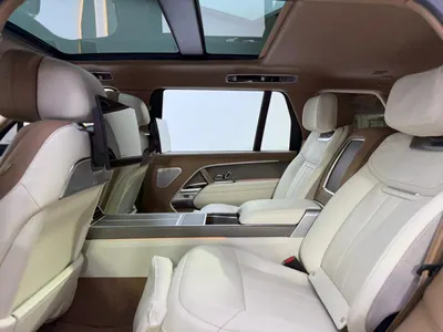 2025 لاند روفر رينج روفر اس في اوتوبيوغرافي