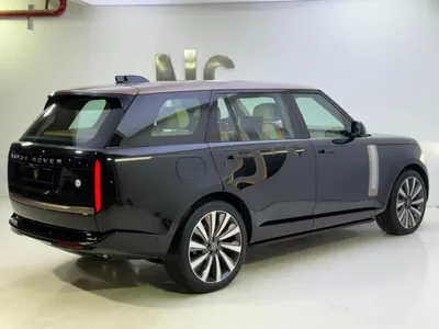 2025 لاند روفر رينج روفر اس في اوتوبيوغرافي