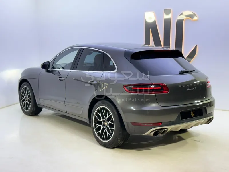 2015 بورش ماكان