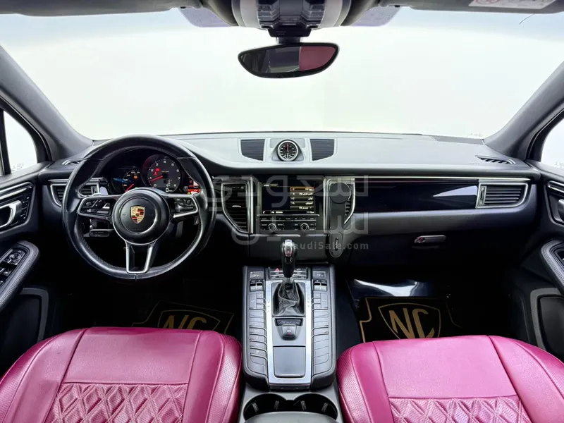 2015 بورش ماكان