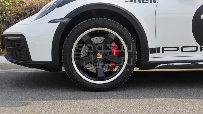 2023 بورش 911 داكار