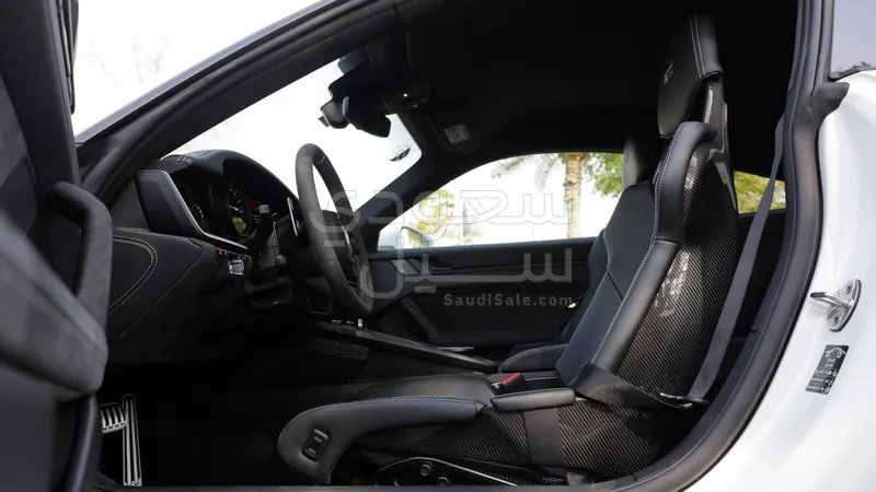 2023 بورش 911 داكار