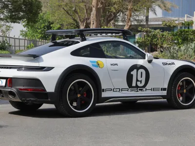 2023 بورش 911 داكار