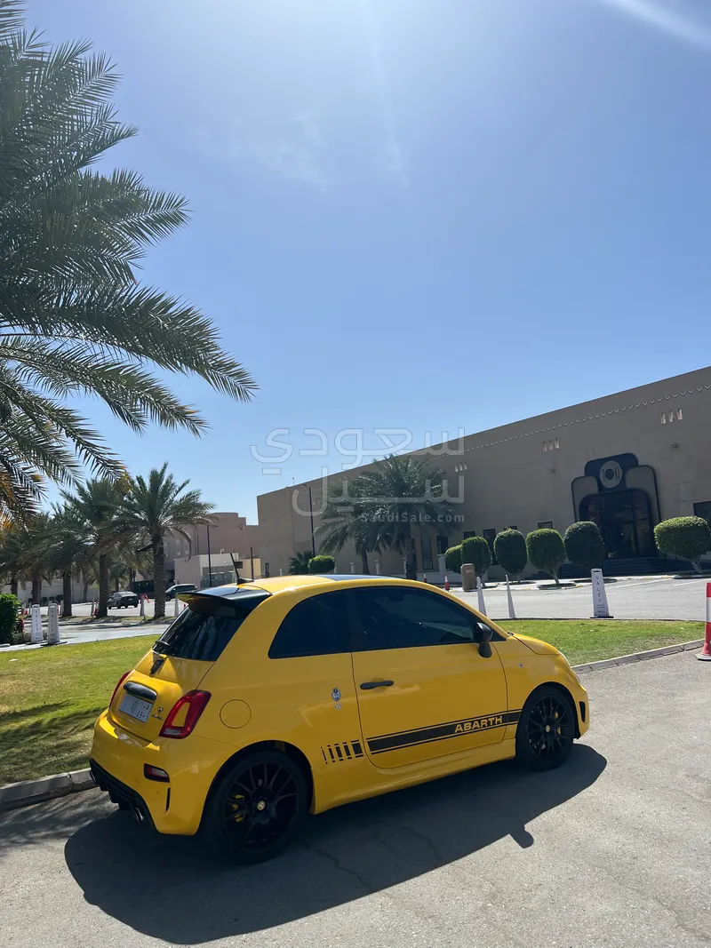 2020 فيات ابارث 595 كومبيتزيون