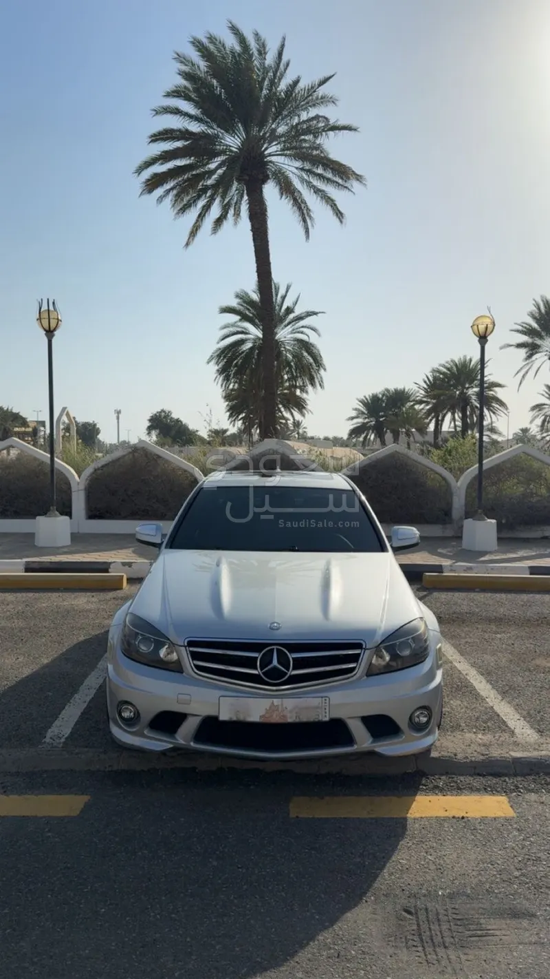 2008 مرسيدس - بنز سي 63 أي إم جي