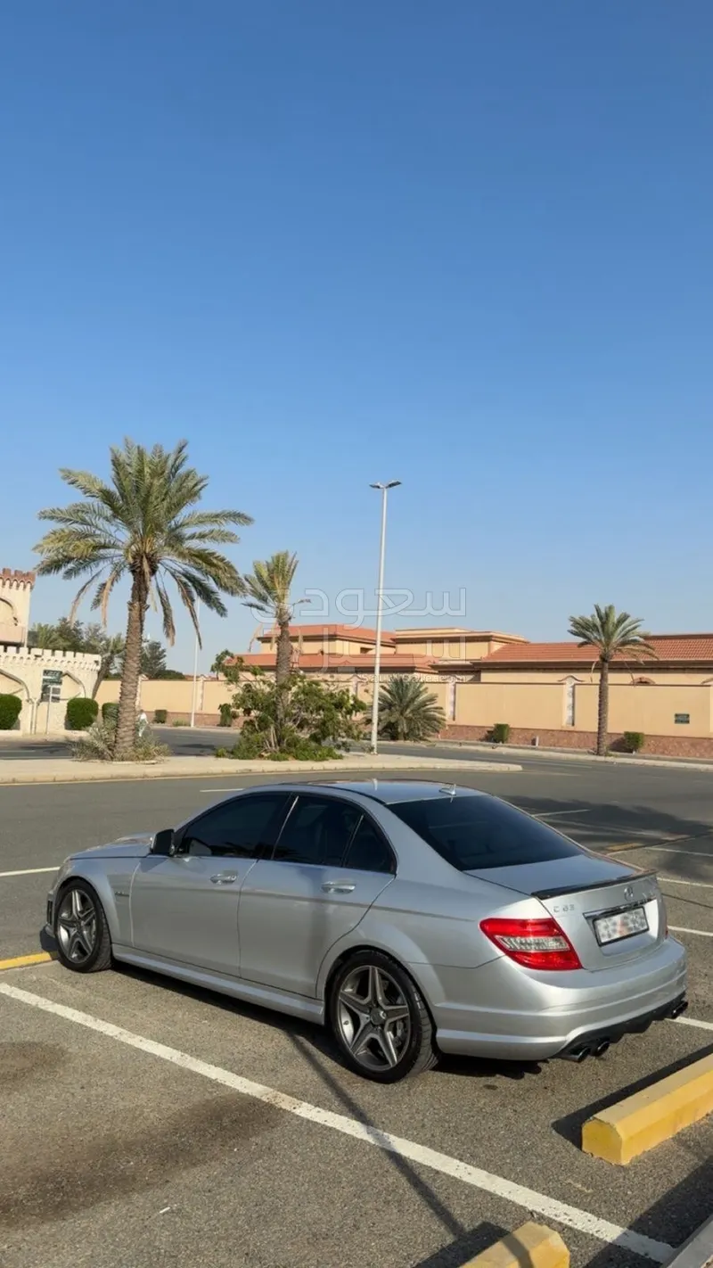 2008 مرسيدس - بنز سي 63 أي إم جي