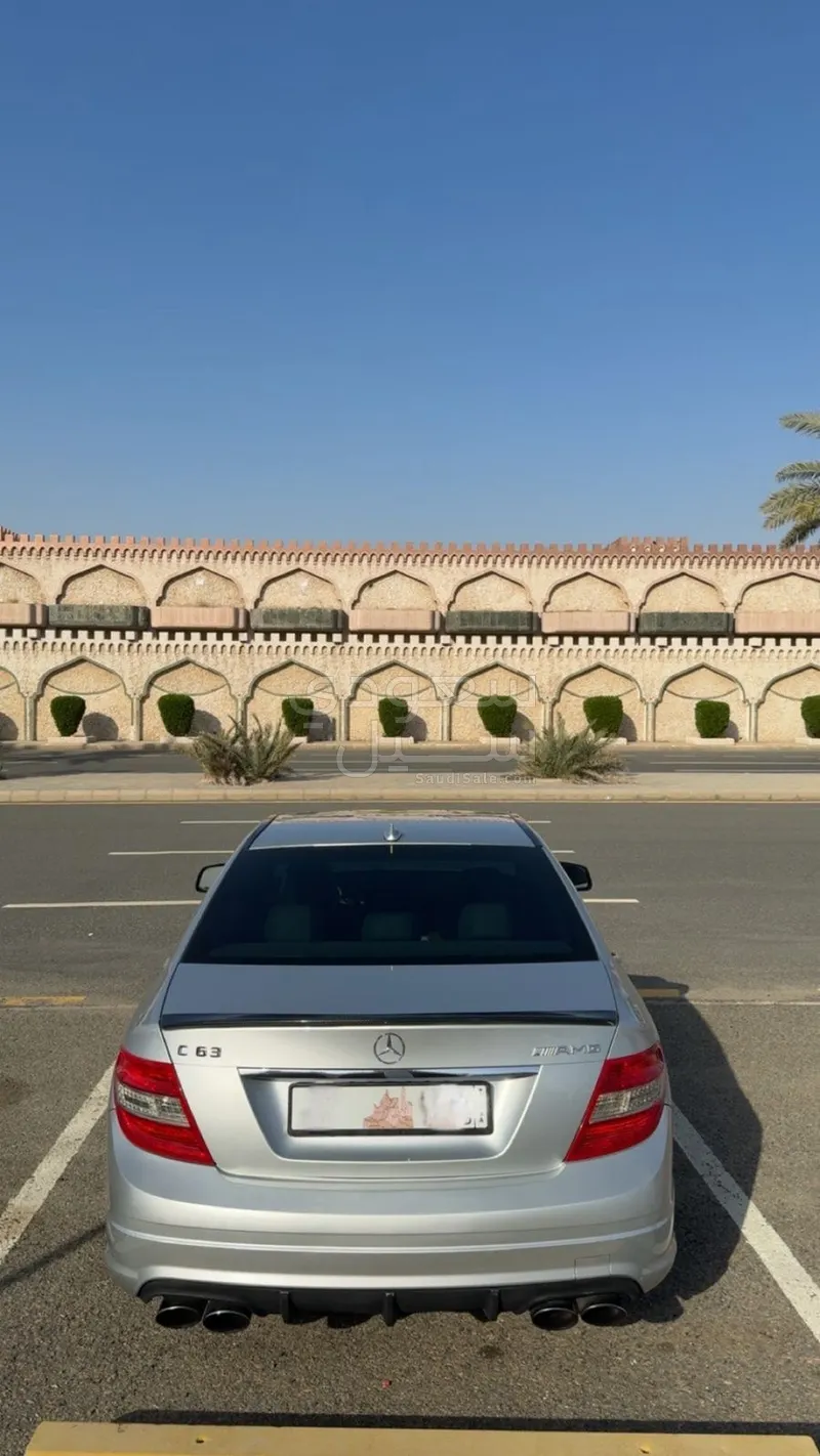 2008 مرسيدس - بنز سي 63 أي إم جي