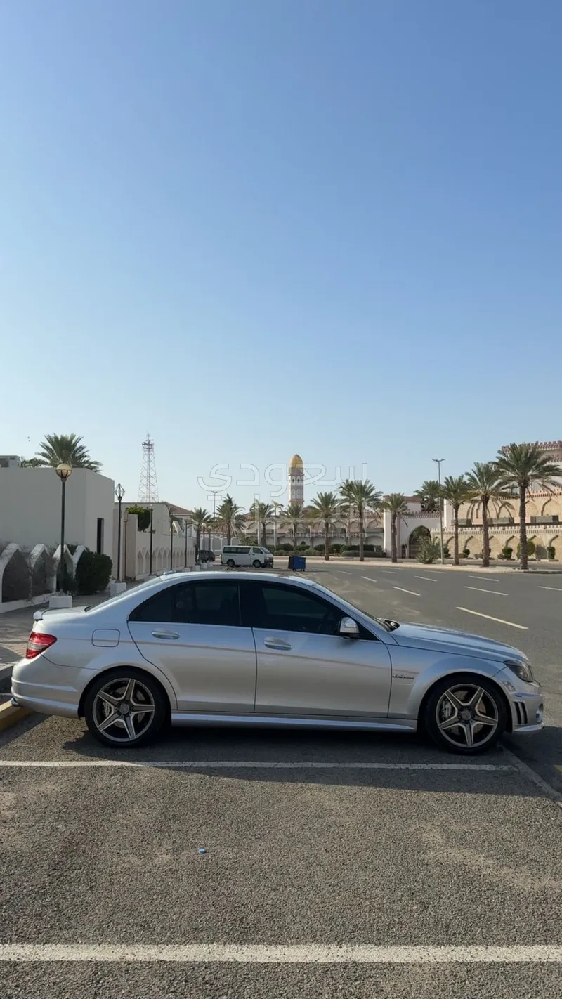 2008 مرسيدس - بنز سي 63 أي إم جي