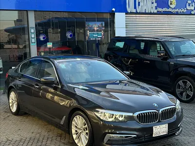 2017 بي ام دبليو الفئة الخامسة 530 أي