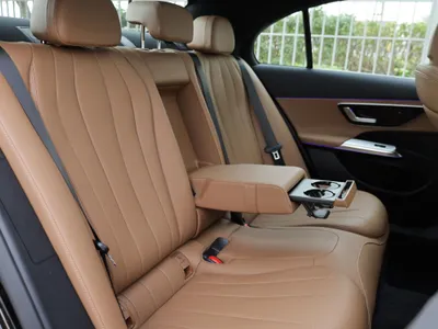 2026 Mercedes-Benz E 200 AMG