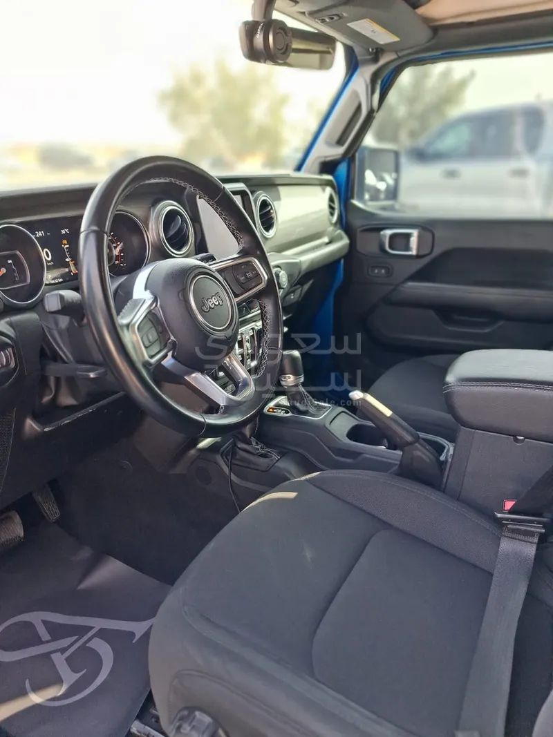 2022 جييب رانجلر صحارى