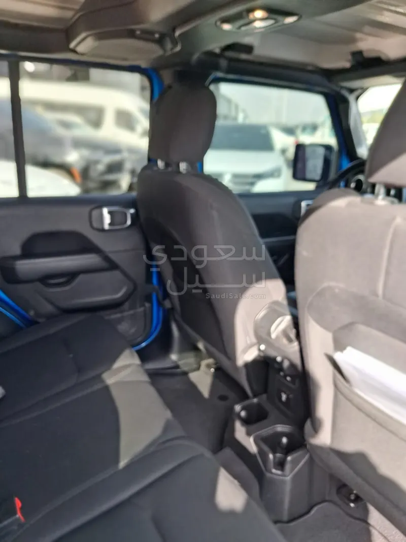 2022 جييب رانجلر صحارى