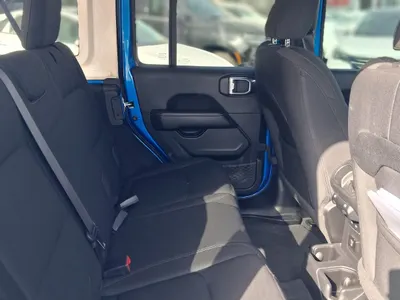 2022 جييب رانجلر صحارى