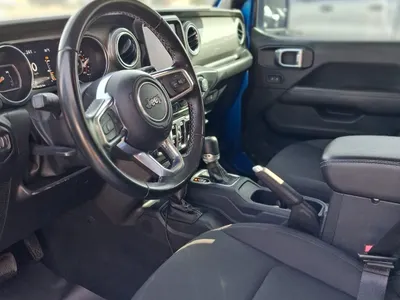 2022 جييب رانجلر صحارى