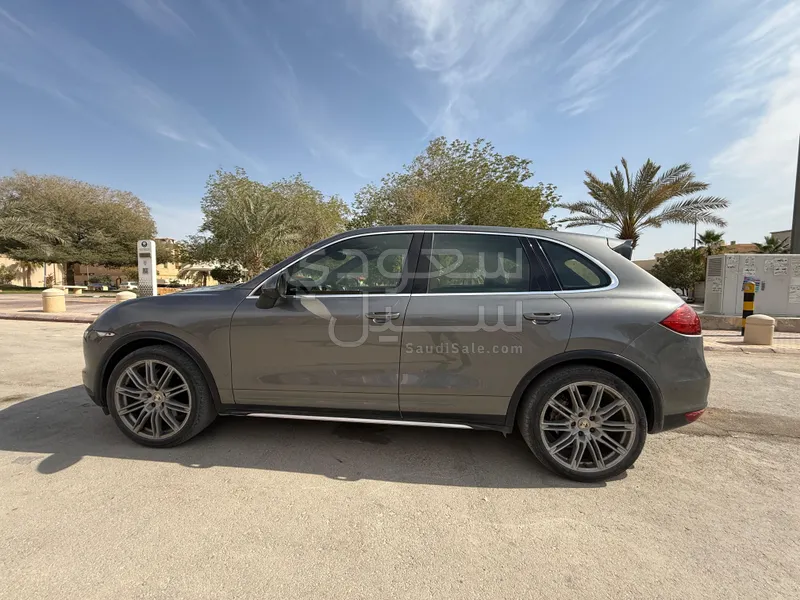 2013 بورش كايين اس