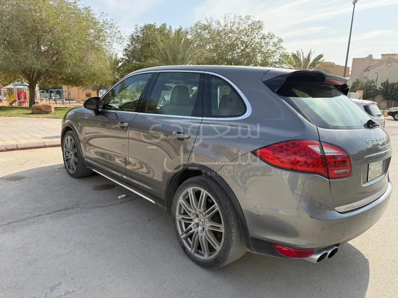 2013 بورش كايين اس