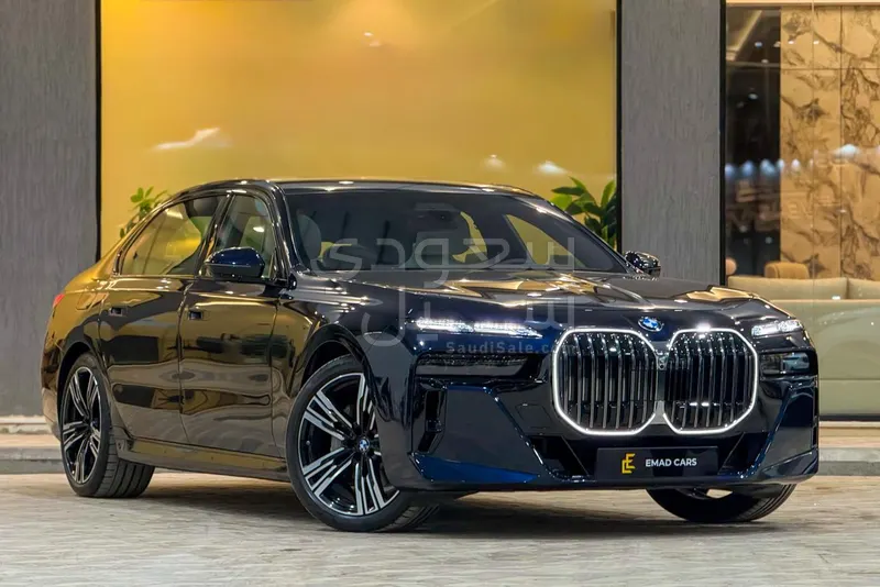 2026 بي ام دبليو الفئة السابعة 735أي