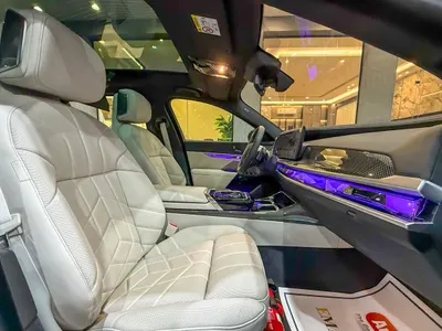 2026 بي ام دبليو الفئة السابعة 735أي