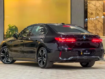 2026 بي ام دبليو الفئة السابعة 735أي