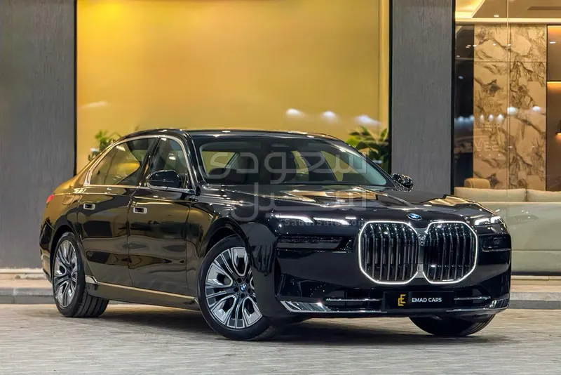2026 بي ام دبليو الفئة السابعة 735أي