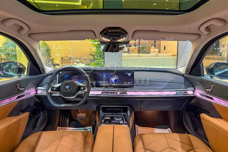 2026 بي ام دبليو الفئة السابعة 735أي