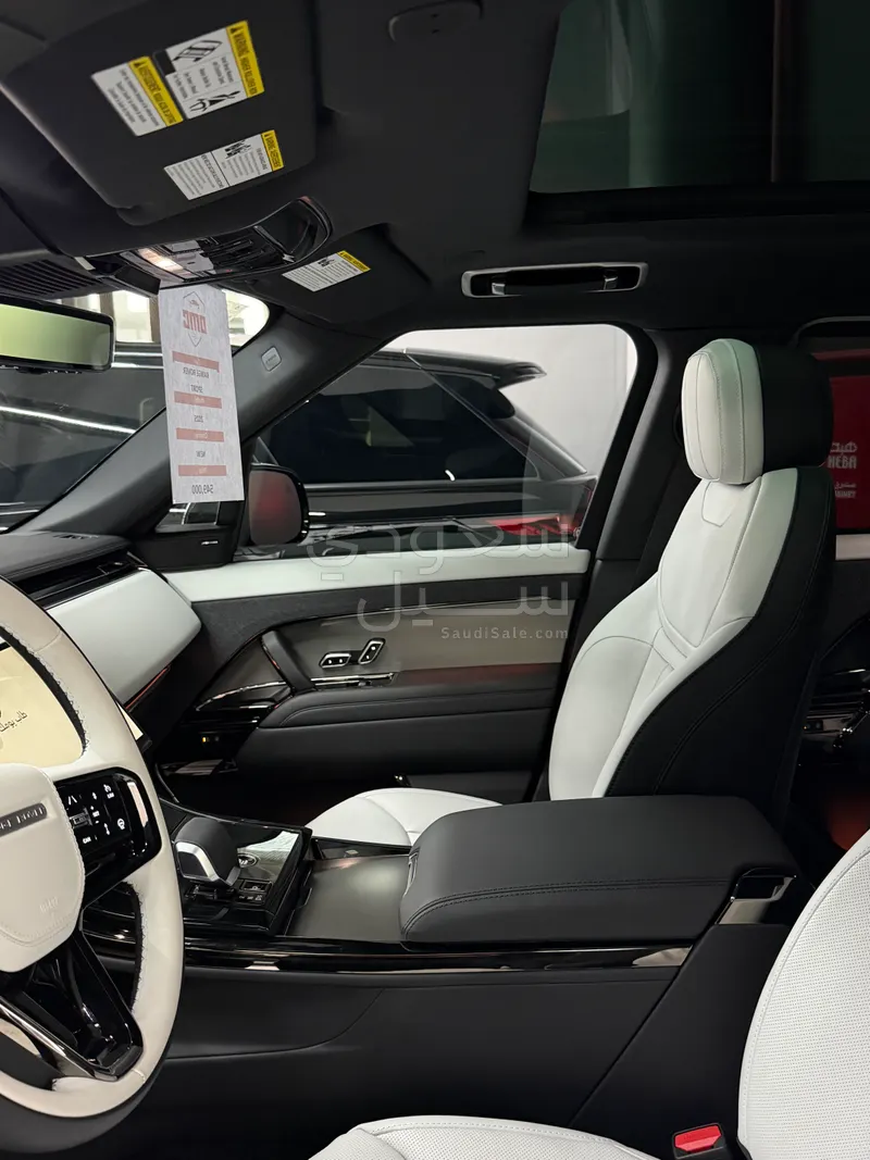 2025 لاند روفر رينج روفر سبورت اتش اس اي