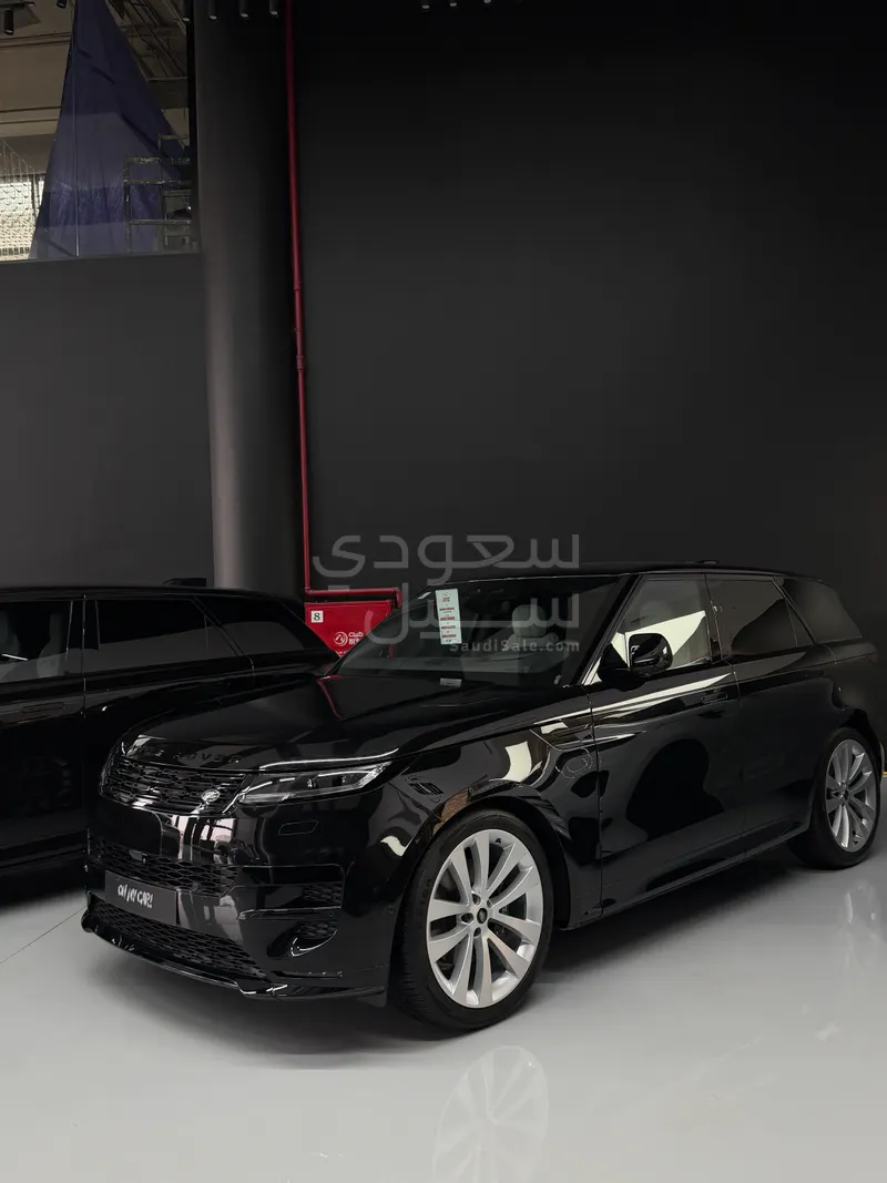 2025 لاند روفر رينج روفر سبورت اتش اس اي