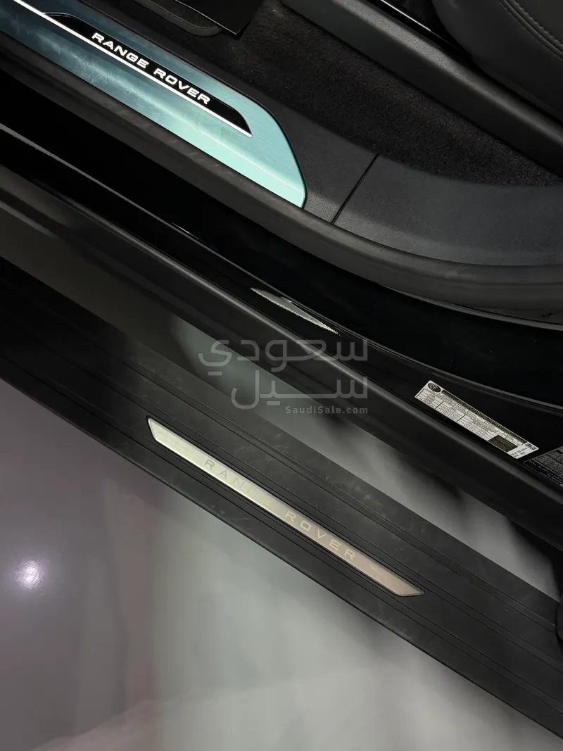 2025 لاند روفر رينج روفر سبورت اتش اس اي